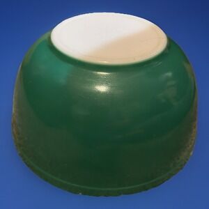 Vintage Pyrex Primary Green 403 Mixing Bowl 2.5 QT Made in USA